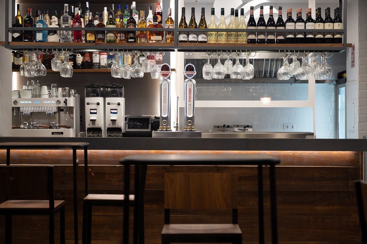 Candilazo, bares y pubs en Cádiz